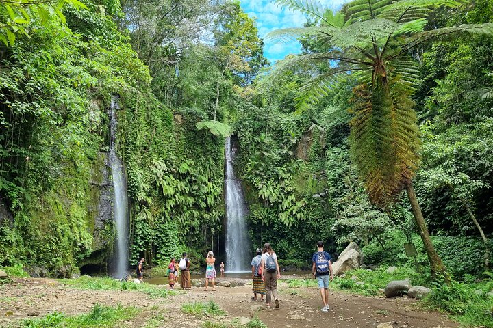 Lombok Private Tour Waterfall And Traditional Village Including Beach