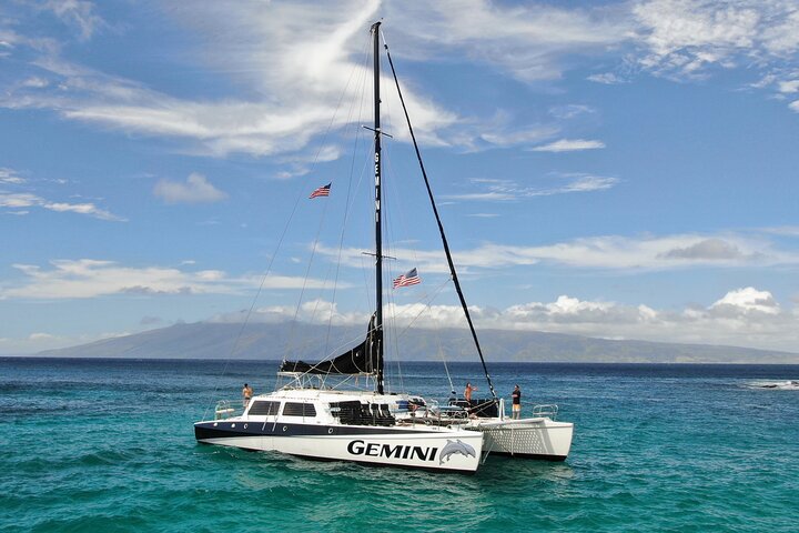 Maui: Coast of Ka'anapali Beach Sunset Dinner Sail