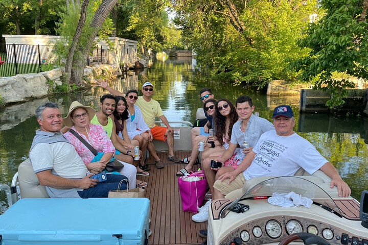 Lake Austin Sunset Boat Cruise – 1 - Hour Scenic Tour BYOB