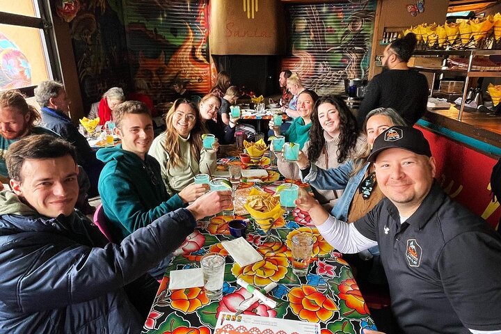 Plaza Sip, Savor, & History Walking Tour in Santa Fe
