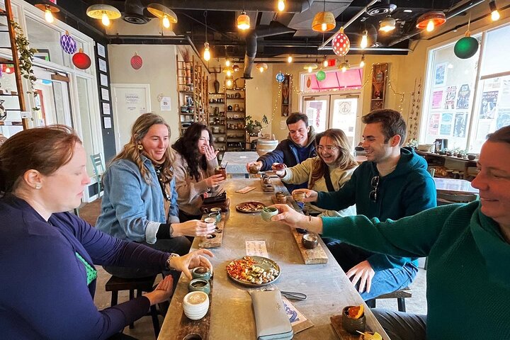 Plaza Sip, Savor, & History Walking Tour in Santa Fe