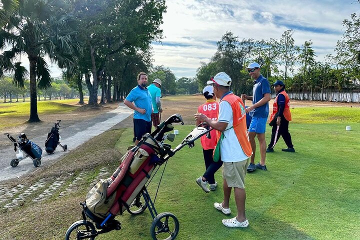 Play Leisure Golf In Bacolod City