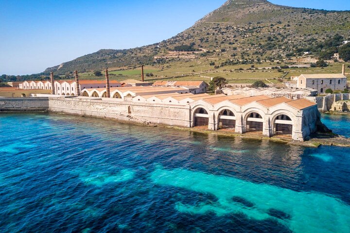 Luxury Private Tour of the Egadi Islands: Favignana&Levanzo from Trapani