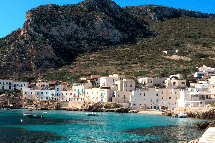Egadi Islands Tour: Favignana and Levanzo from Trapani