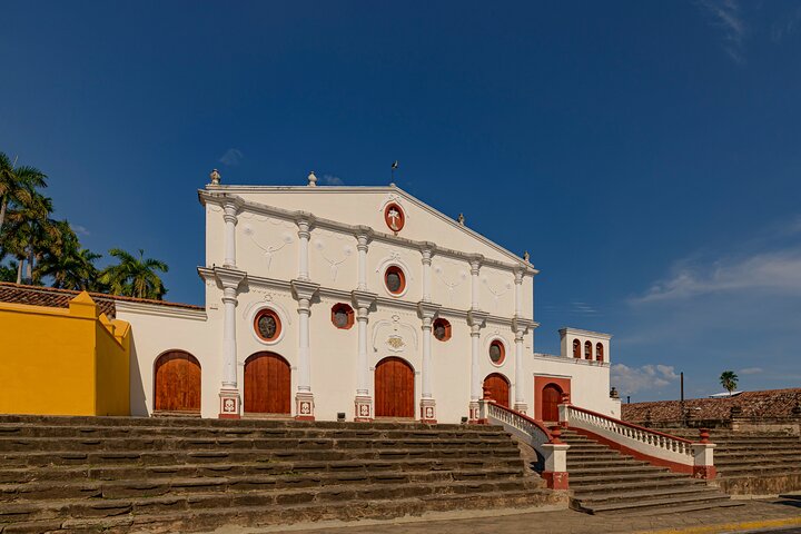 Nicaragua Full Day Tour from Costa Rica