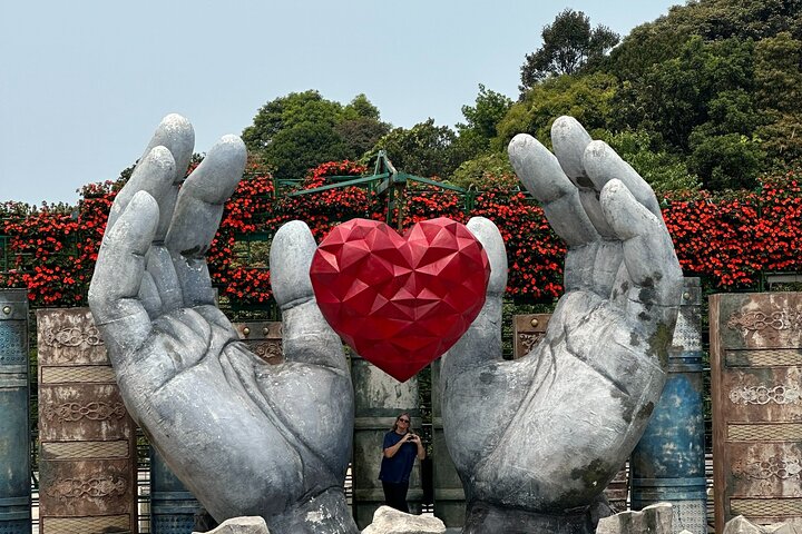 DA NANG Ba Na Hills, Golden Bridge & Cable Cars PRIVATE TOUR