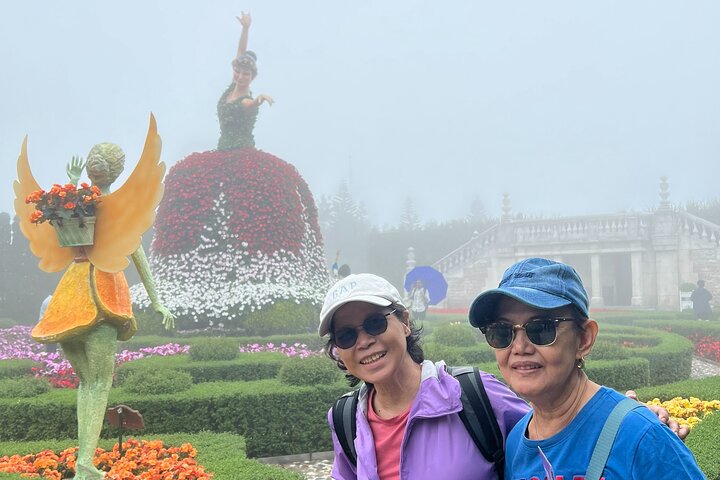 DA NANG Ba Na Hills, Golden Bridge & Cable Cars PRIVATE TOUR