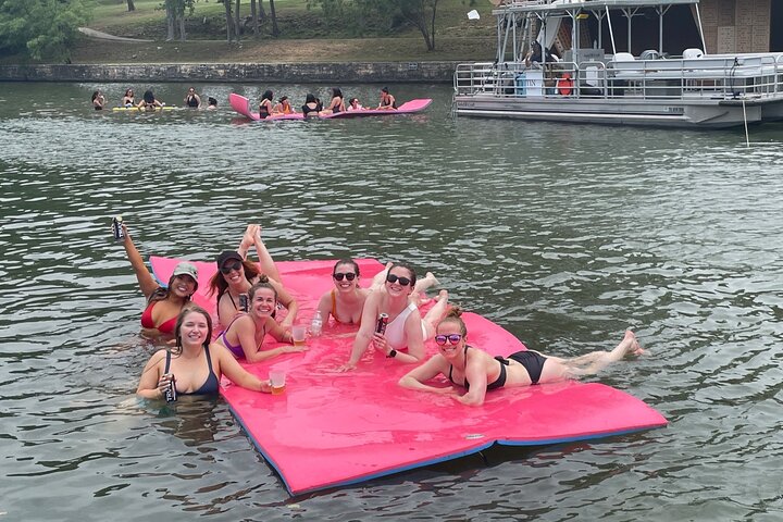 Lake Austin Private Boat - 2 Hour, Cooler, Swim, BYOB, Float Pad