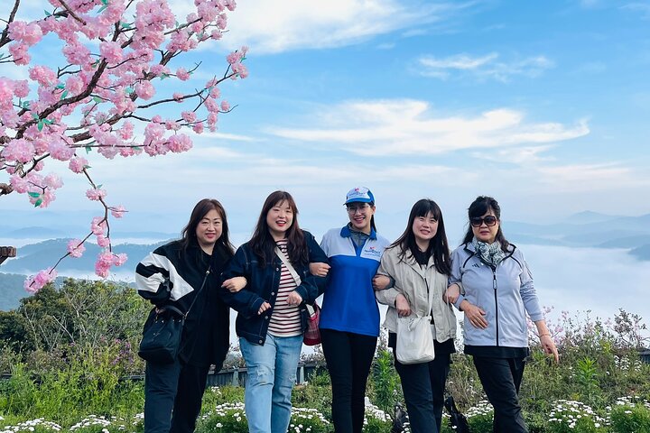 Cloud Hunting and The Glow of Dawn in Da Lat 4:00 - 10:00 AM