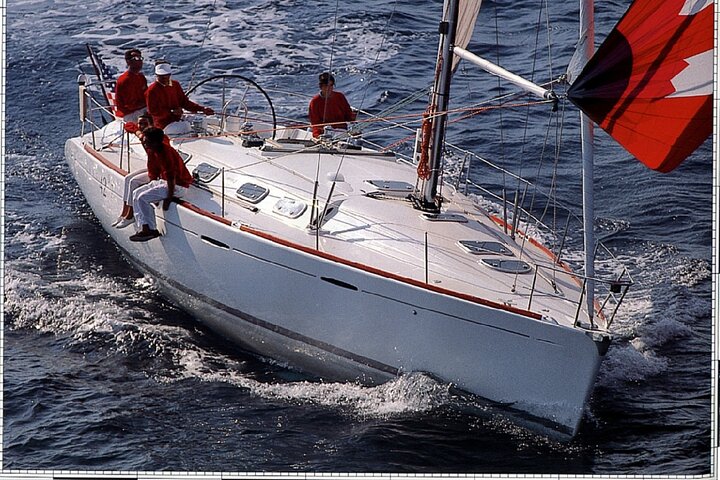 Sunset tour on a sailing boat with aperitif or dinner