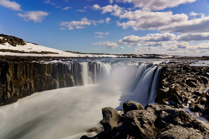From Akureyri Port: Godafoss Waterfall Tour for Cruise Ships (V)