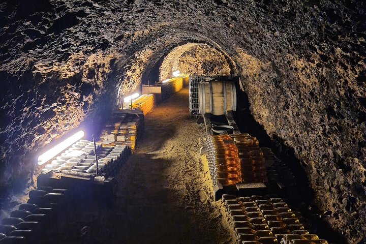 2 Days Tokaj Wine Tour in Mád Hungary with Meals