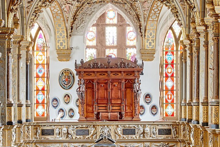 Full-Day; Castle, Palace, Cathedral & Viking ships Tour