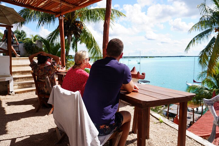 3 hr Pontoon Tour with access to Beach Club and Free Kayaks