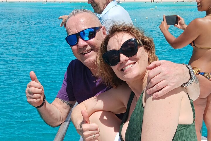 2 Hours Turtle Feeding, Shipwreck & Reef Snorkeling Tour Barbados