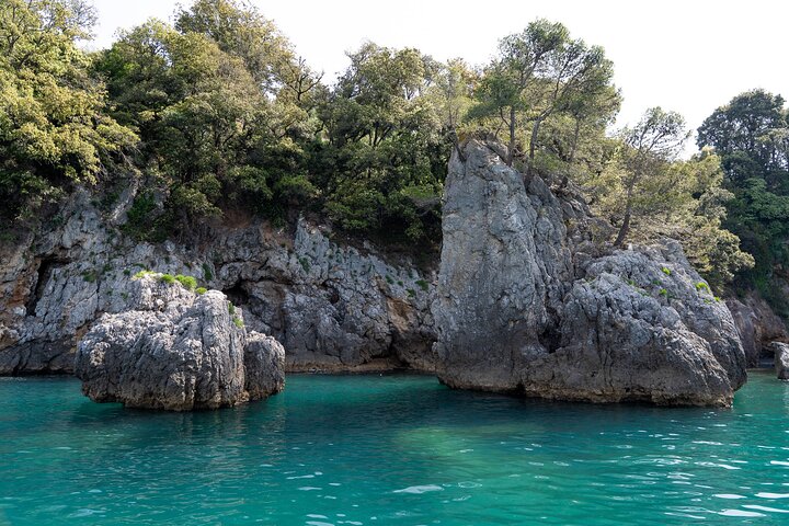 La Spezia: Cinque Terre Tour with Lunch on Board 8 hours