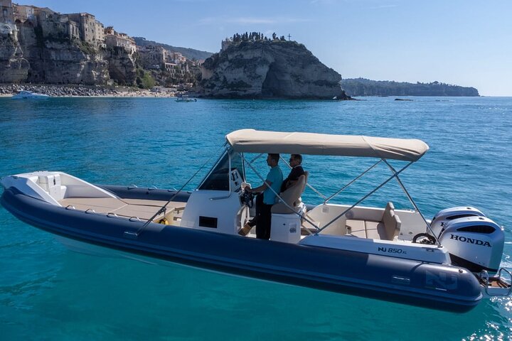 Boat Tour along the Coast of the Gods with Snorkeling