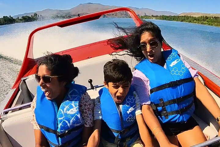 15 Mile Jet Boat Ride & Media Package ~30-50+ Min. Wenatchee, WA