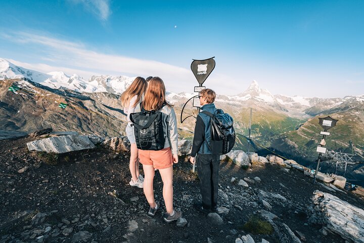 Geneva: Day trip To Zermatt & Iconic Matterhorn with Skyglass bus