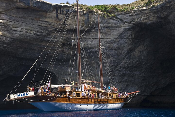 From Sliema: Three Bay Cruise with Lunch and Optional Transfers