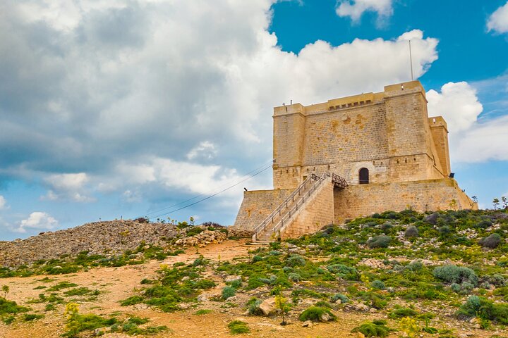 From Sliema: Three Bay Cruise with Lunch and Optional Transfers