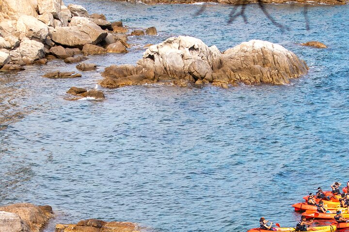 Costa Brava Guided Kayak and Snorkeling Excursion in Playa de Aro