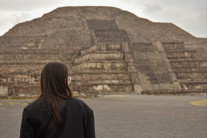 Teotihuacan pyramids morning or afternoon without tourist traps