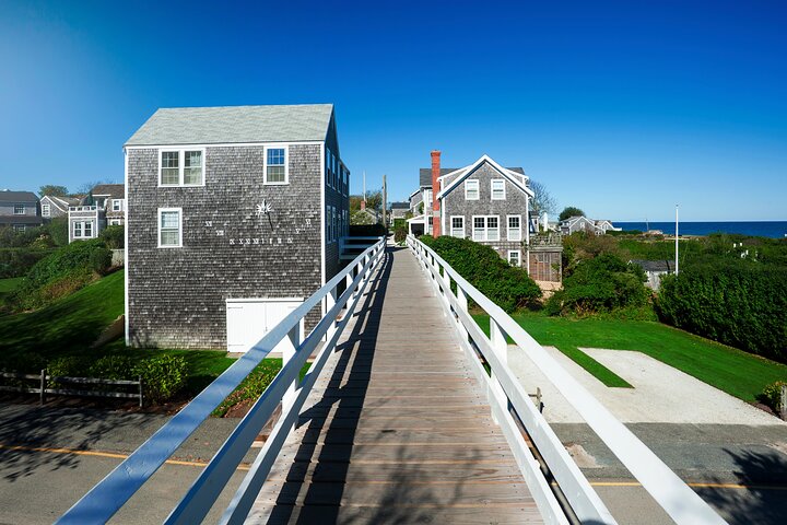 Nantucket Coast to Coast Self-Guided Biking or Driving Tour