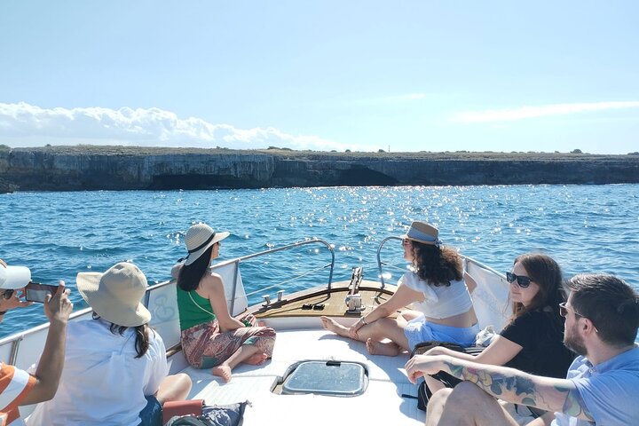 Monopoli Shared tour by Gozzo boat to the Polignano caves