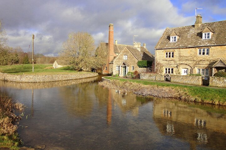 Cotswolds Road Trip Guidebook: Bourton, Bibury & Blenheim Palace