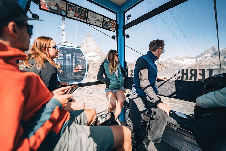 Lausanne: Day trip To Zermatt & Matterhorn with Skyglass bus