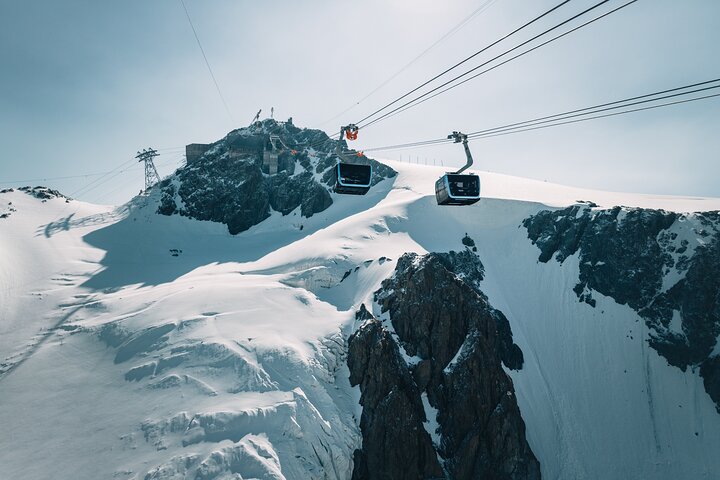 Lausanne: Day trip To Zermatt & Matterhorn with Skyglass bus