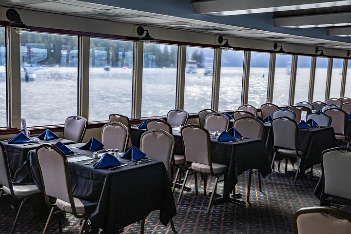 Lake Tahoe Evening Dinner Cruise