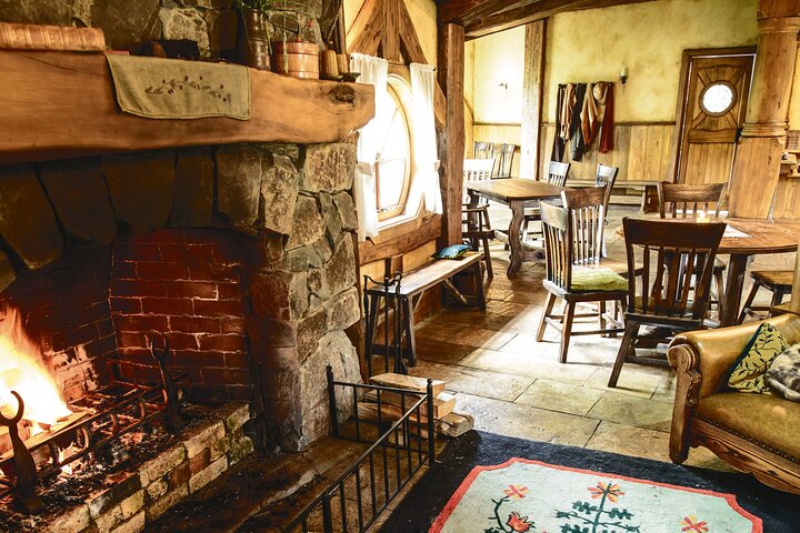 Hobbiton Movie Set Small Group Tour from Auckland