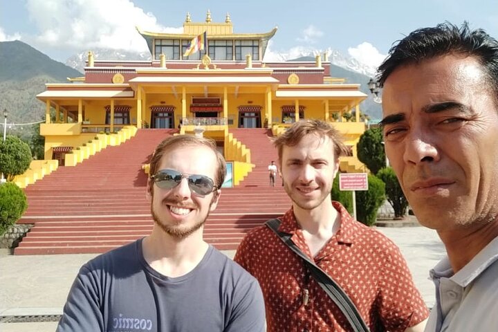 Private 6 hrs Mcleodganj & Dharamshala City Tour