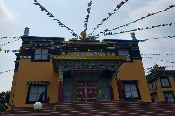 Private 6 hrs Mcleodganj & Dharamshala City Tour