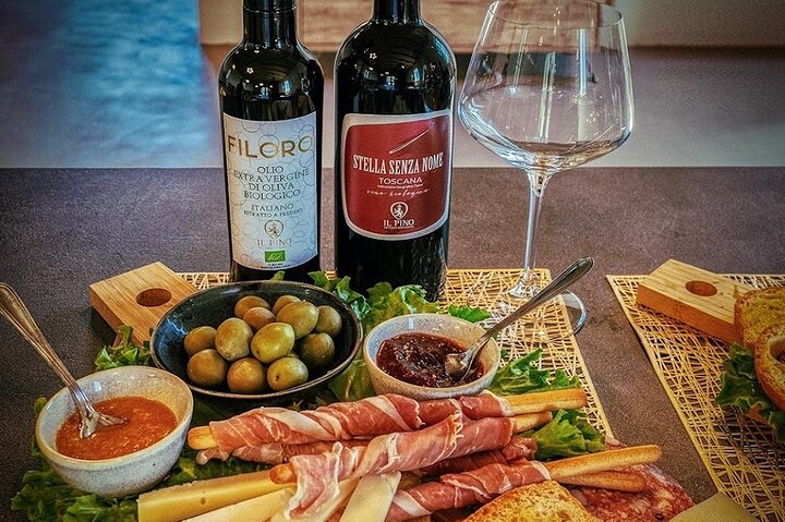Chianti wine tasting, IGT, organic Tuscan oil