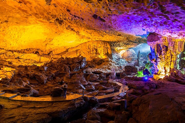 Halong Bay 5-Star Day Cruise-Titop Island, Cave, Jacuzzi & Buffet