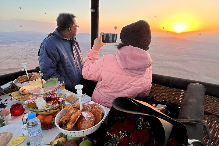 Marrakech Hot Air Balloon Ride, Berber Breakfast & Camel Ride