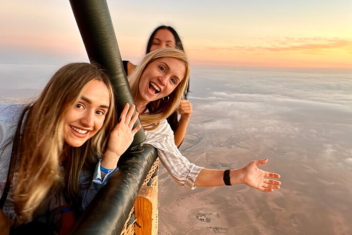 Marrakech Hot Air Balloon Flight & Berber Breakfast