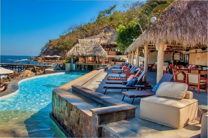Mega Catamarans ALL INCLUSIVE Remote Paradise Beach Adventure