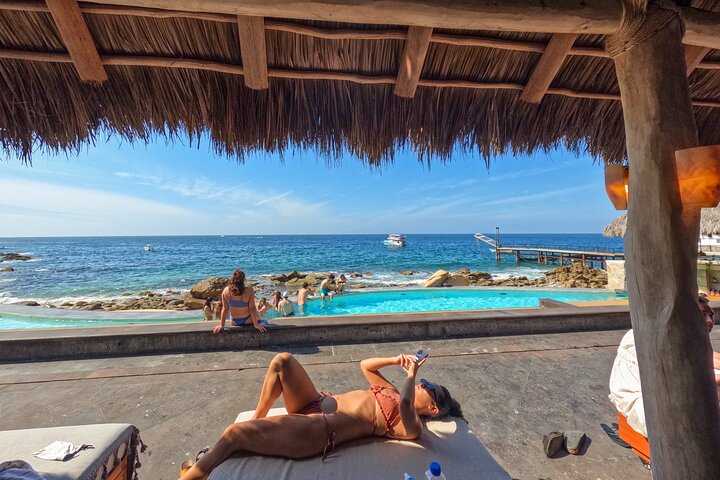 Mega Catamarans ALL INCLUSIVE Remote Paradise Beach Adventure