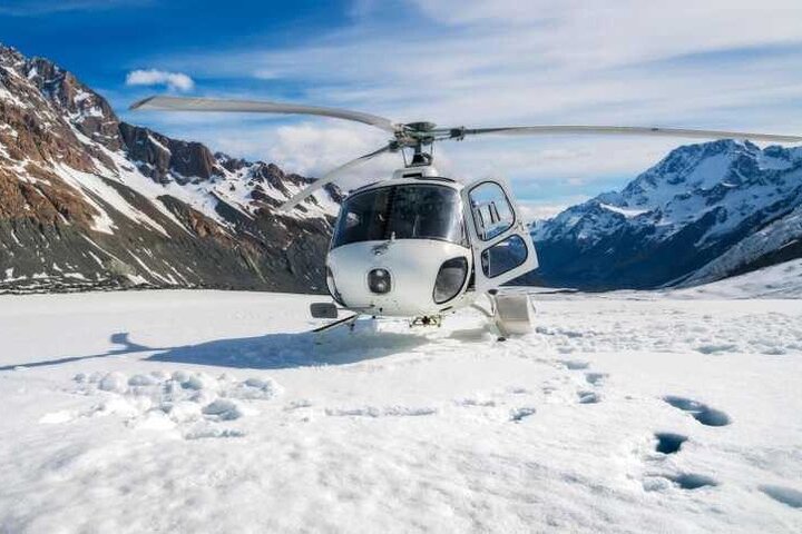 Helicopter Pick Up from Pheriche to Kathmandu
