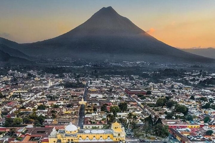 PRIVATE TRANSFER From Airport/Guate City to ANTIGUA or Vice-versa