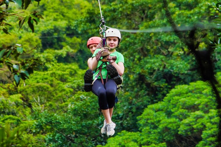 Zipline and Hanging Bridges Combo Tour in Monteverde Cloud Forest
