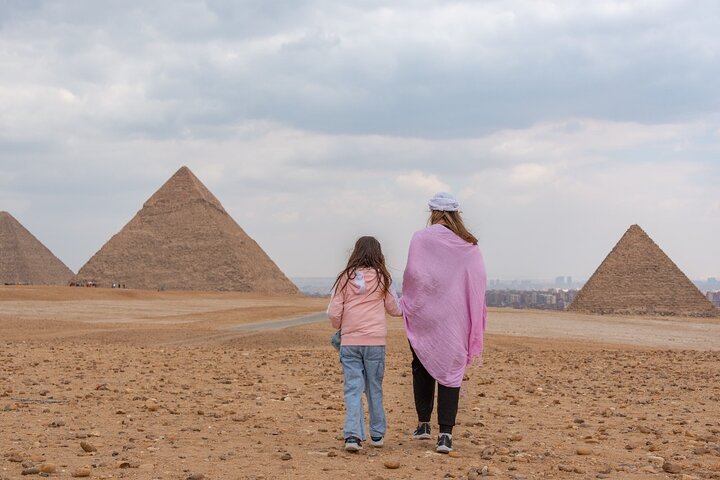 From El Sokhna port: Giza Pyramid & National Museum Guided Tour