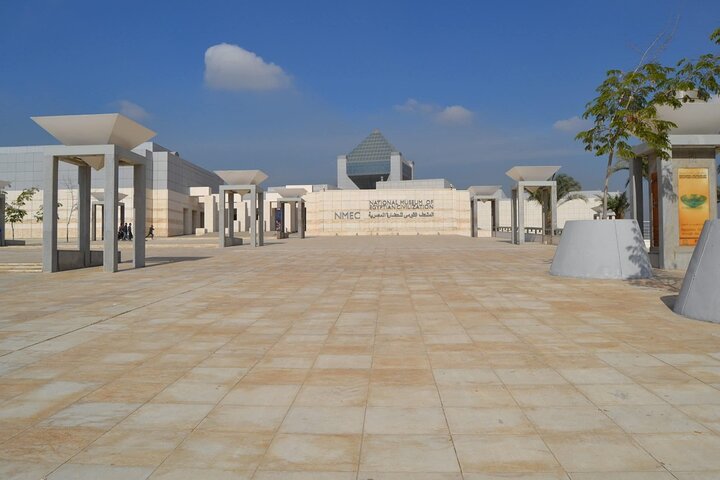 From El Sokhna port: Giza Pyramid & National Museum Guided Tour