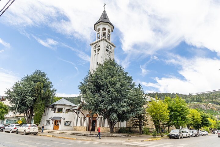San Martin de los Andes by Seven Lakes Road from Bariloche