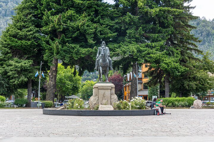 San Martin de los Andes by Seven Lakes Road from Bariloche