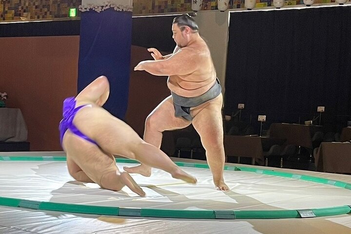 Up-Close Sumo Experience at Ochi Stable: Wear Kimono in Osaka